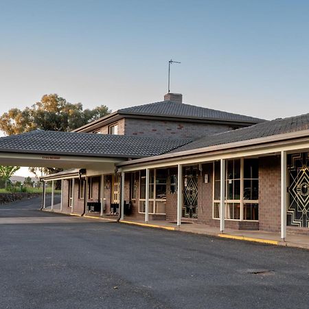 Tumut Valley Motel Pet Friendly Eksteriør billede