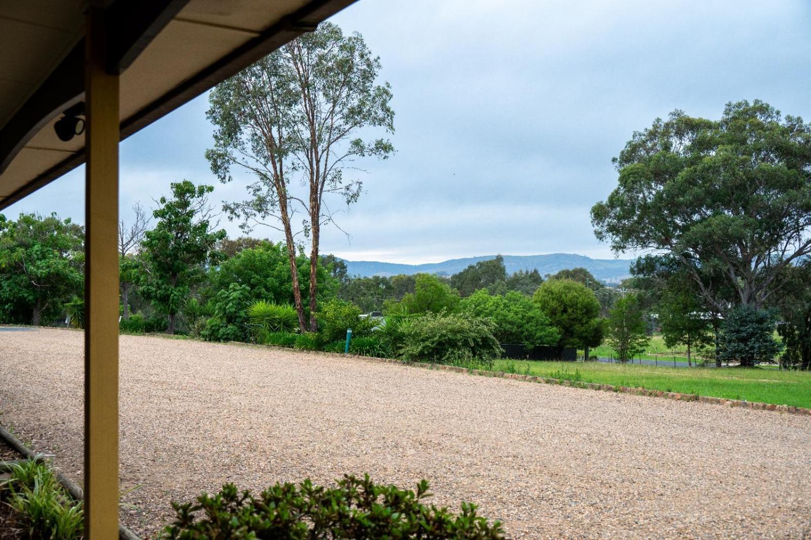 Tumut Valley Motel Pet Friendly Eksteriør billede