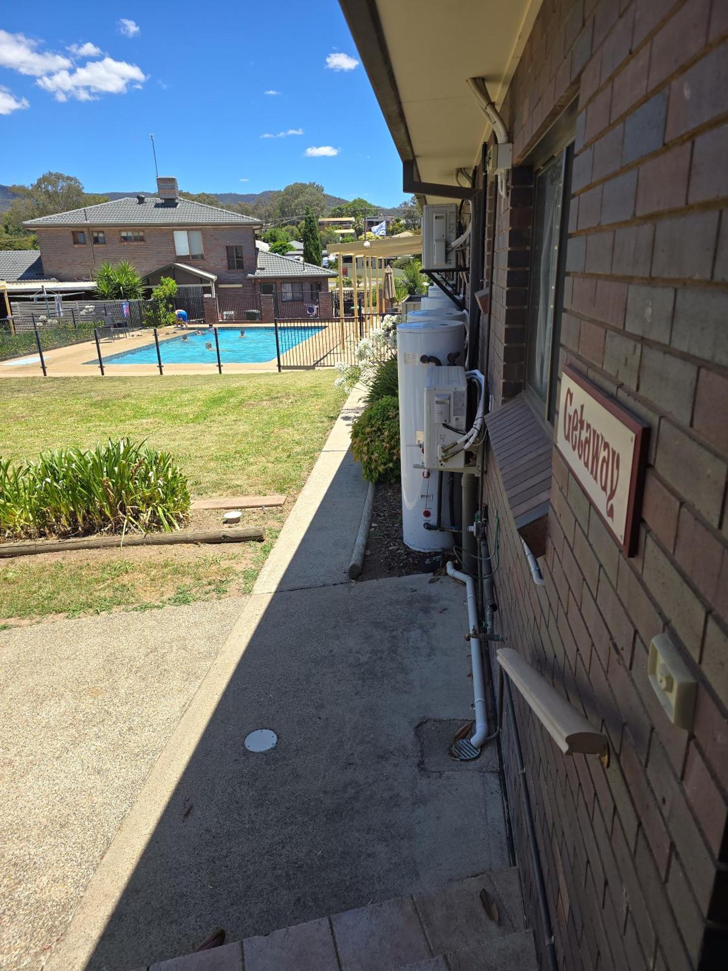 Tumut Valley Motel Pet Friendly Eksteriør billede